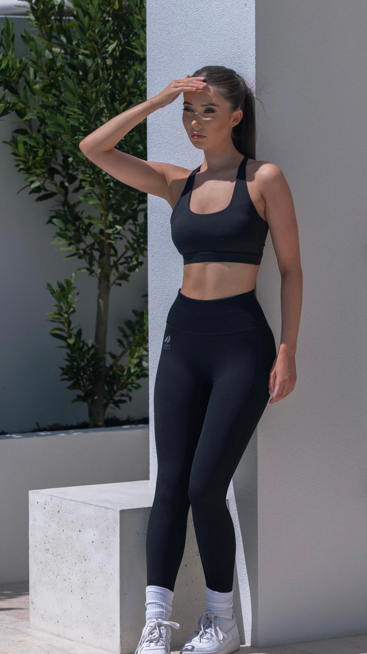 Seam-Free Support Crop Top Black