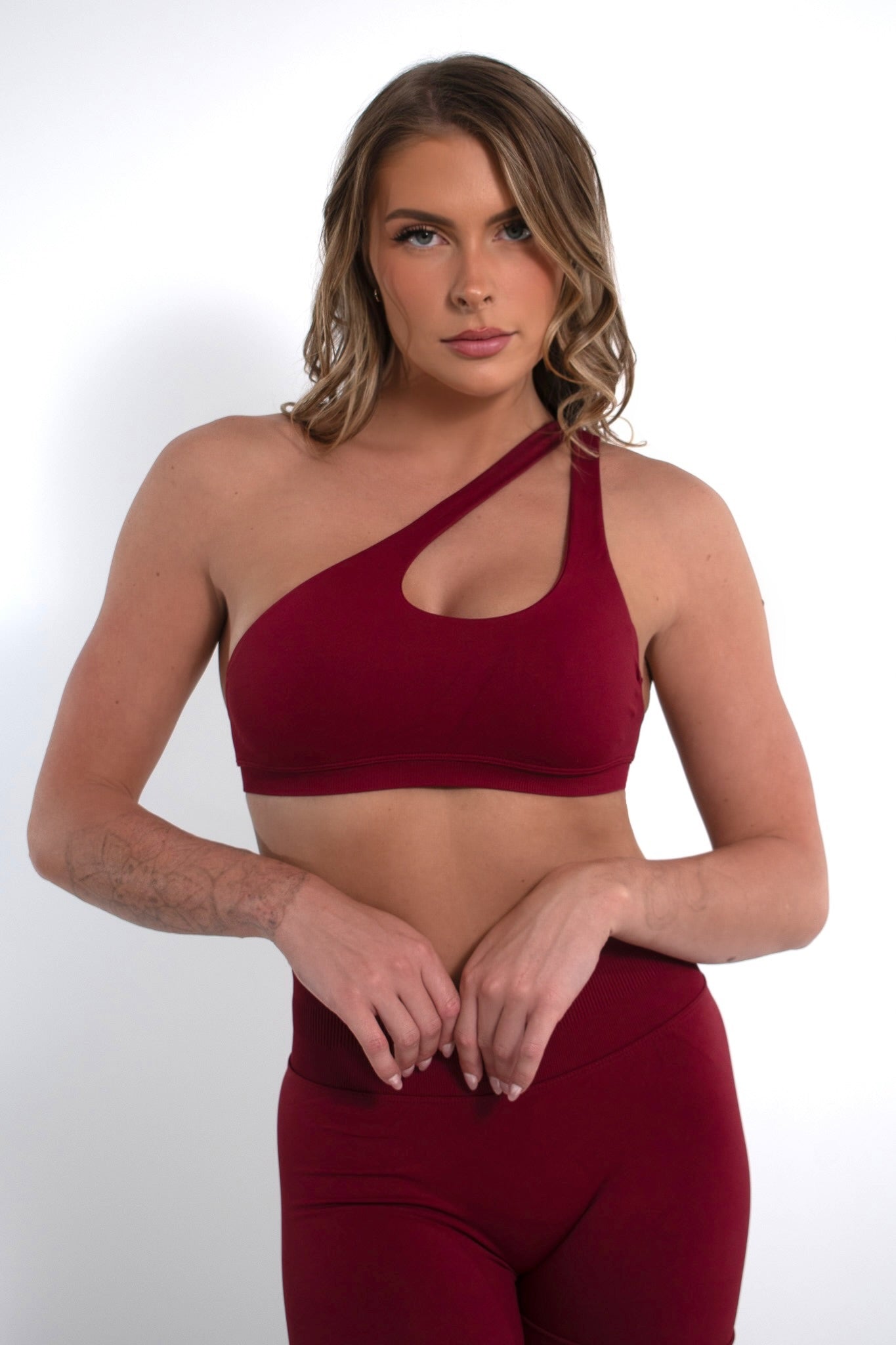 Pulse One Shoulder Sports Bra – Red Wine